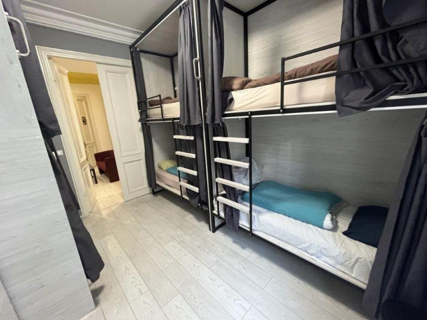 Friends Hostel Kiev Dış mekan fotoğraf